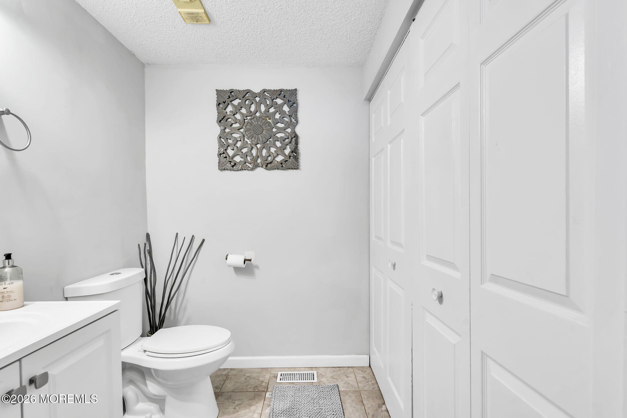 22 Compass Lane Barnegat NJ 08005