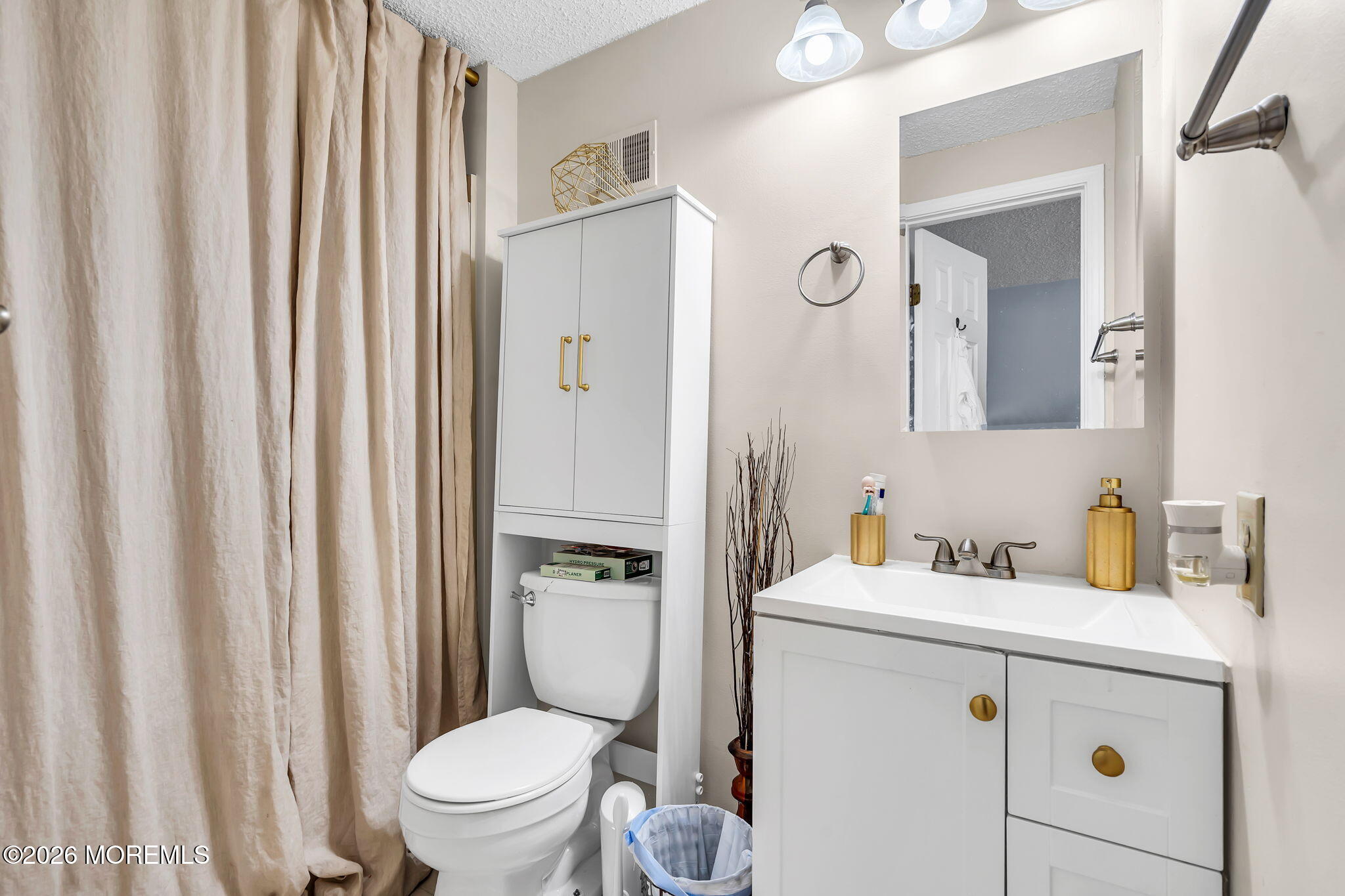 22 Compass Lane Barnegat NJ 08005