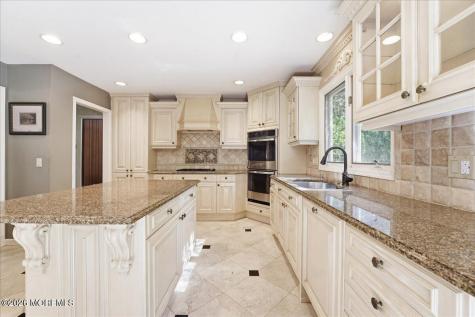 11 Woodside Drive Rumson NJ 07760