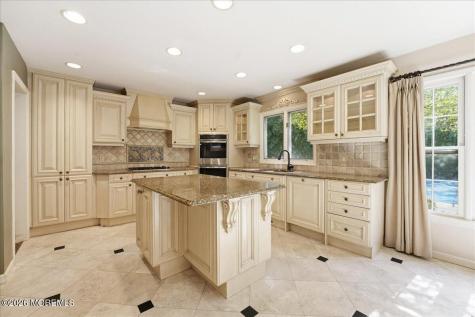 11 Woodside Drive Rumson NJ 07760