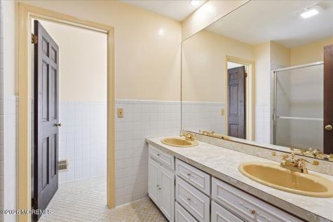 11 Woodside Drive Rumson NJ 07760