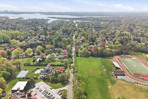 11 Woodside Drive Rumson NJ 07760