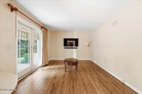 11 Woodside Drive Rumson NJ 07760