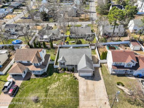 108 Bark Road Manahawkin NJ 08050