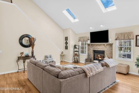 108 Bark Road Manahawkin NJ 08050