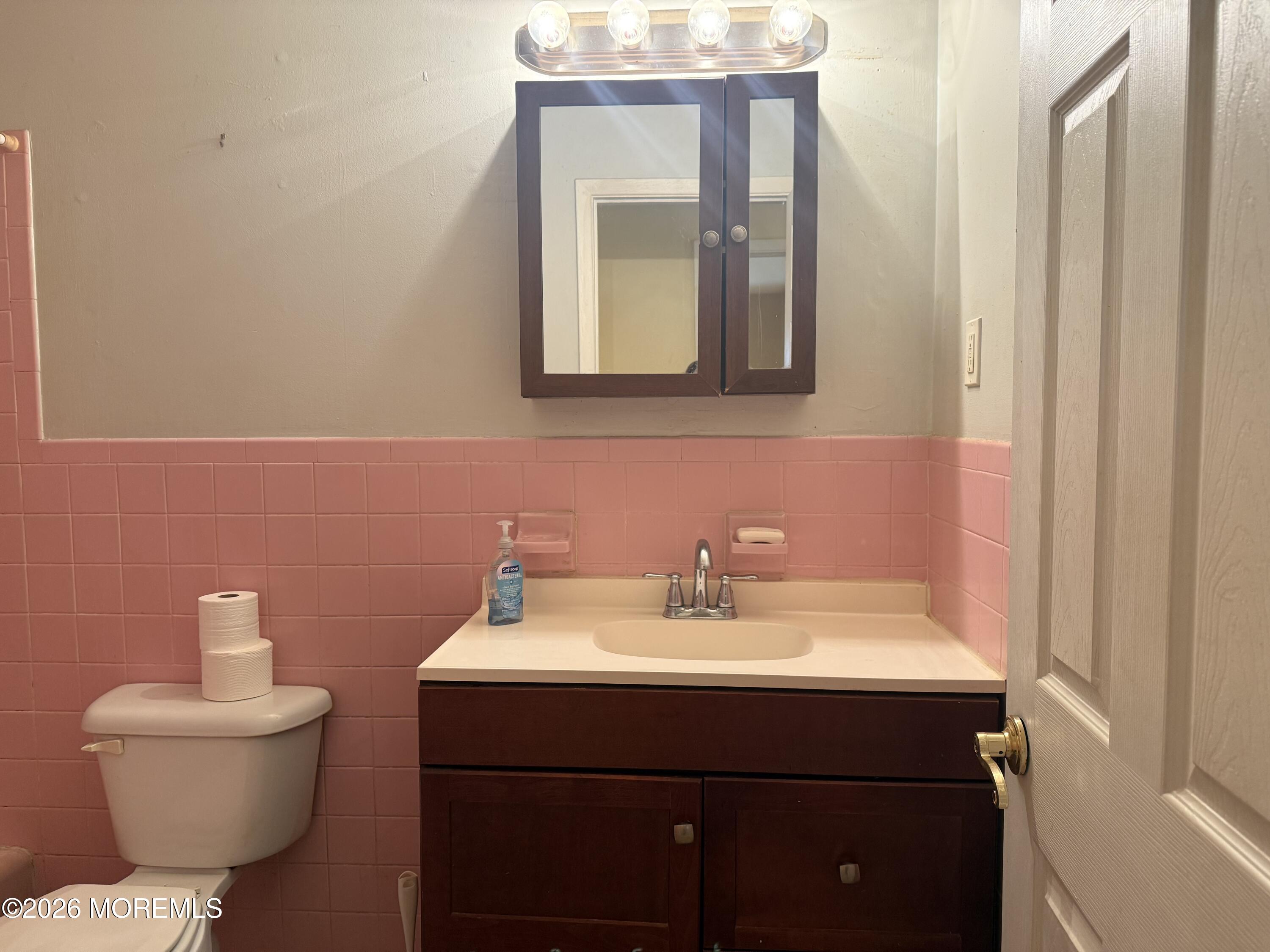 221 C Columbine Avenue Whiting NJ 08759