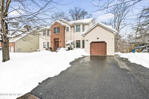 43 Arosa Hill Lakewood NJ 08701