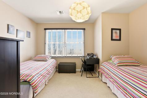 43 Arosa Hill Lakewood NJ 08701