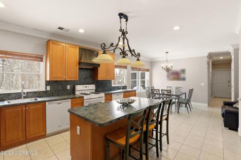 43 Arosa Hill Lakewood NJ 08701