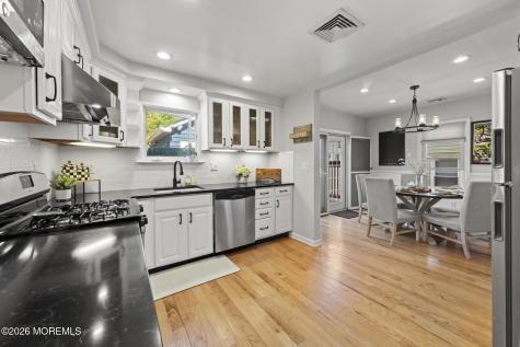 7 Central Avenue Caldwell NJ 07006