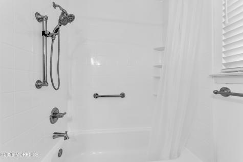 5 Eastport Court Red Bank NJ 07701