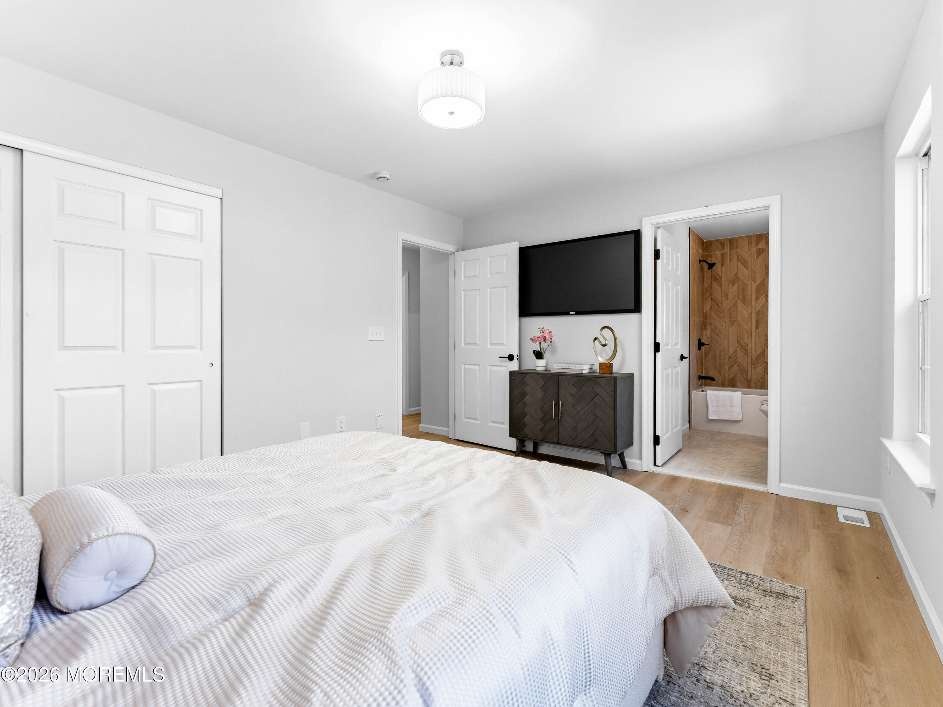 579 Coral Lane Manahawkin NJ 08050