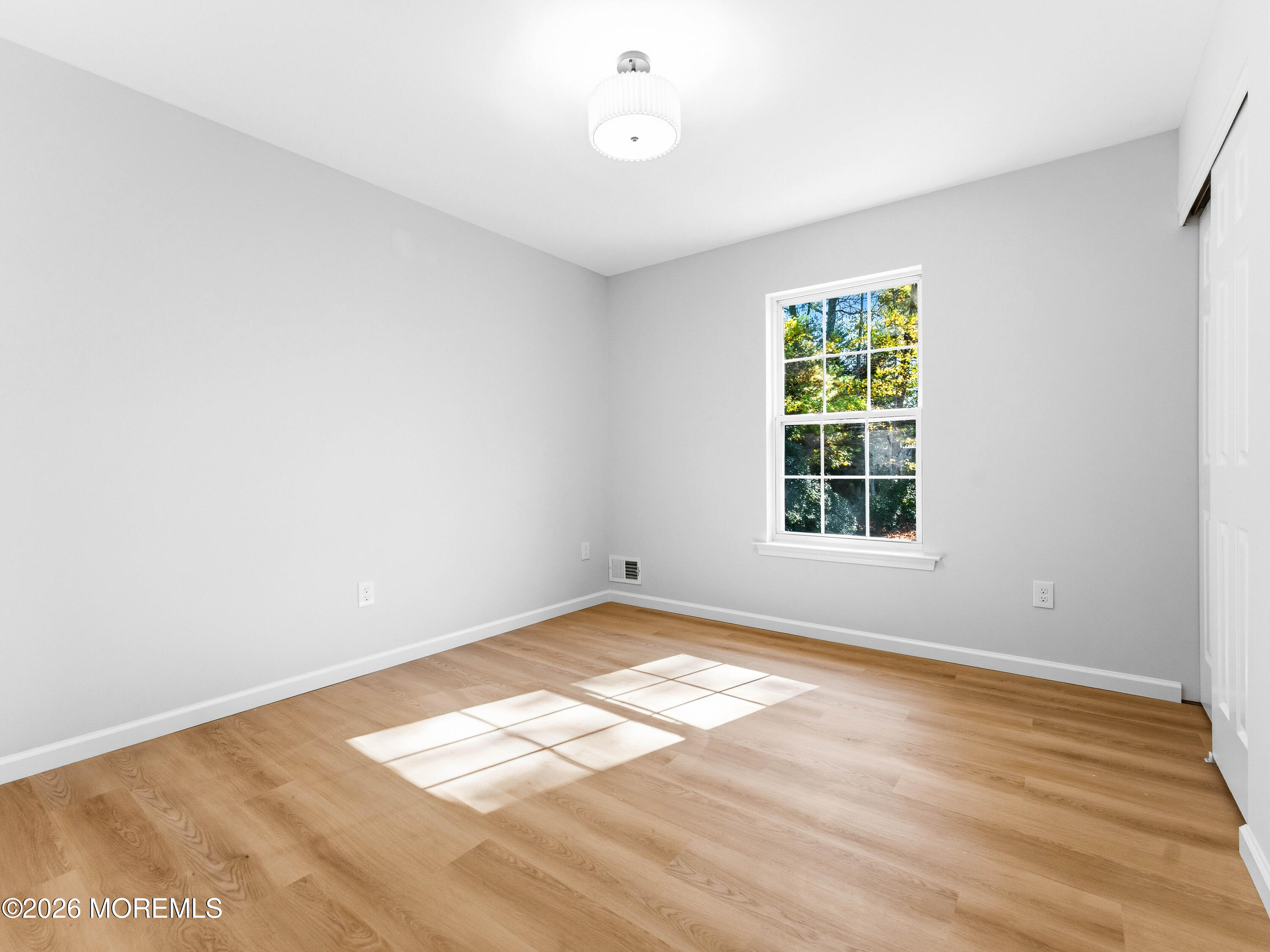 579 Coral Lane Manahawkin NJ 08050