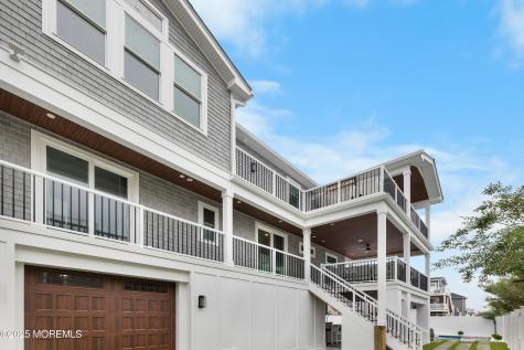 18 Mea Lane Long Beach Twp NJ 08008