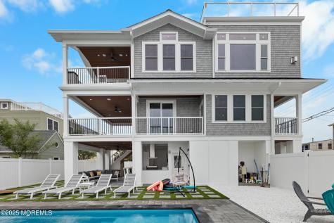 18 Mea Lane Long Beach Twp NJ 08008