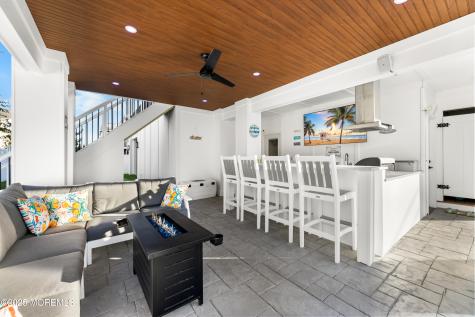 18 Mea Lane Long Beach Twp NJ 08008