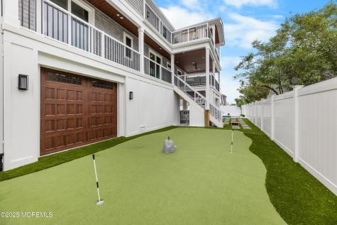 18 Mea Lane Long Beach Twp NJ 08008