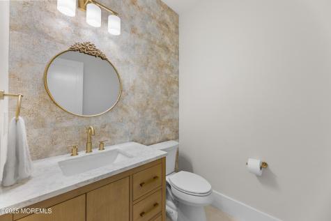 18 Mea Lane Long Beach Twp NJ 08008