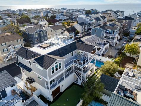 18 Mea Lane Long Beach Twp NJ 08008