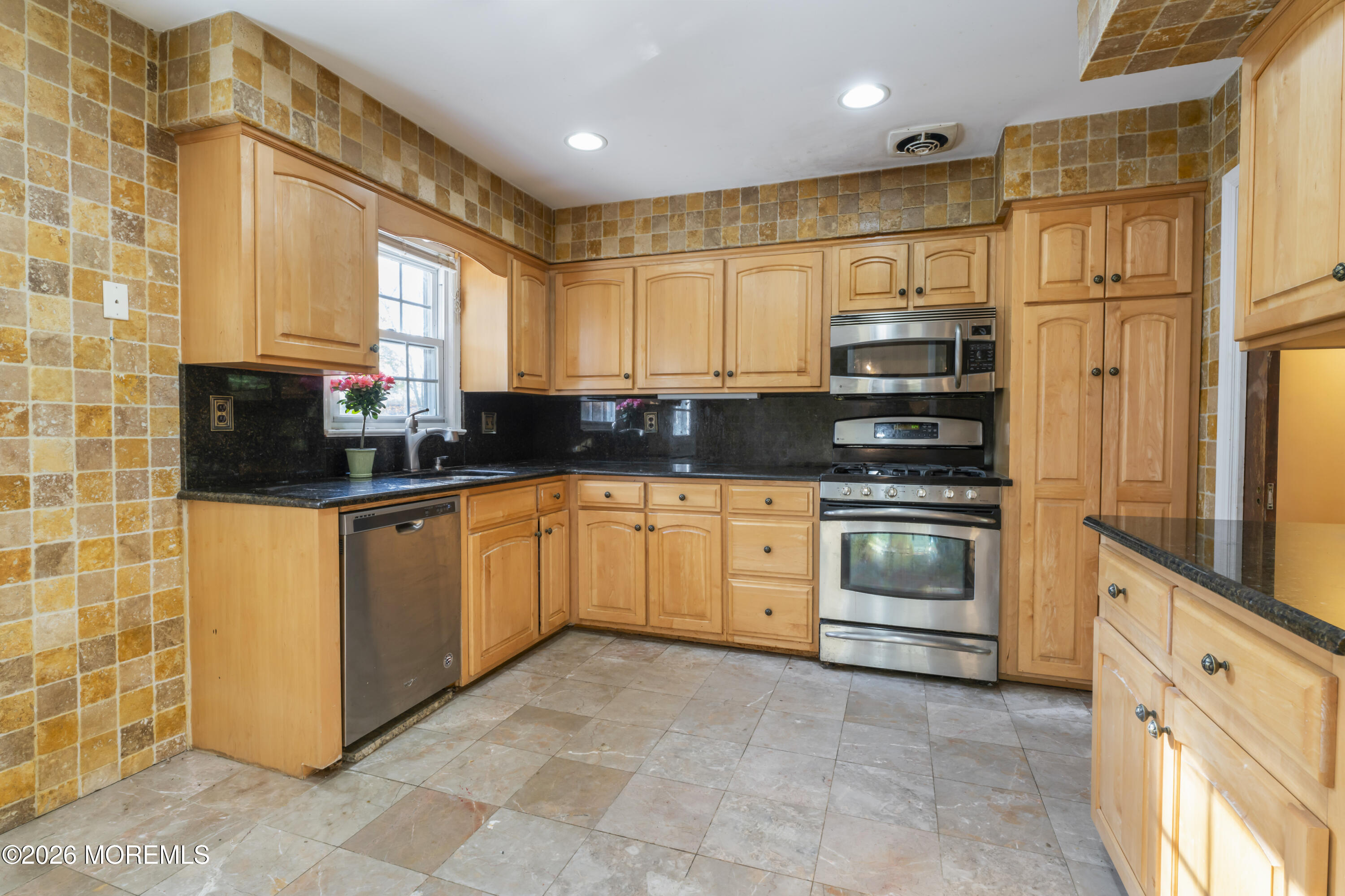 2 Sweet Briar Lane Holmdel NJ 07733