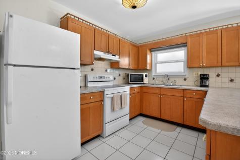 17 Corinth Place Toms River NJ 08757