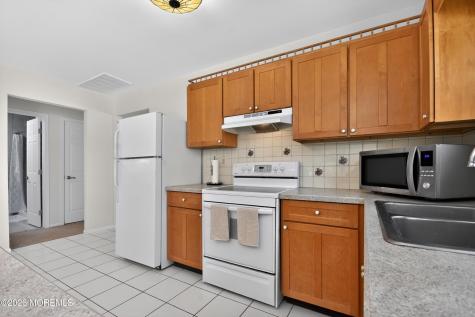 17 Corinth Place Toms River NJ 08757