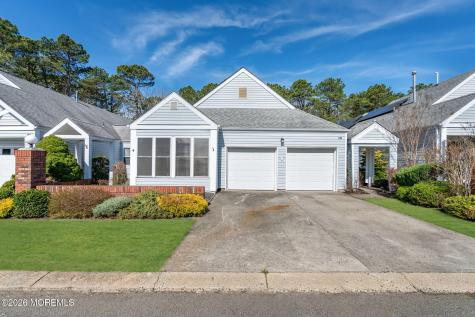 136 Longwood Drive Manahawkin NJ 08050