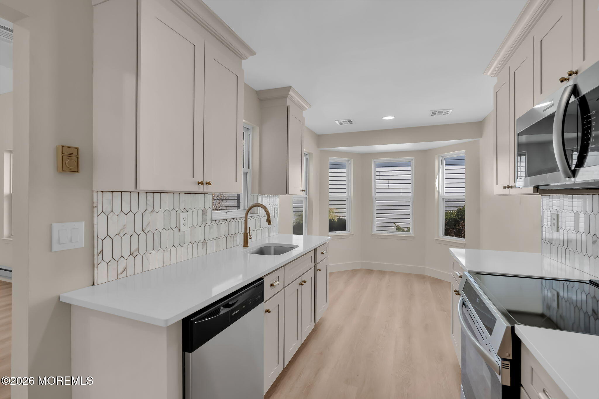 136 Longwood Drive Manahawkin NJ 08050