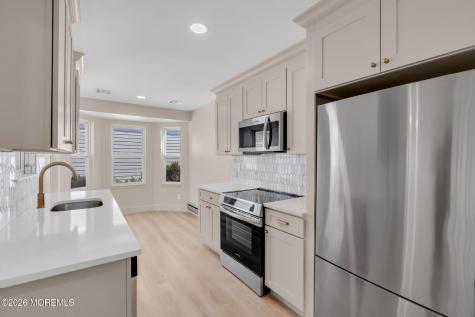 136 Longwood Drive Manahawkin NJ 08050