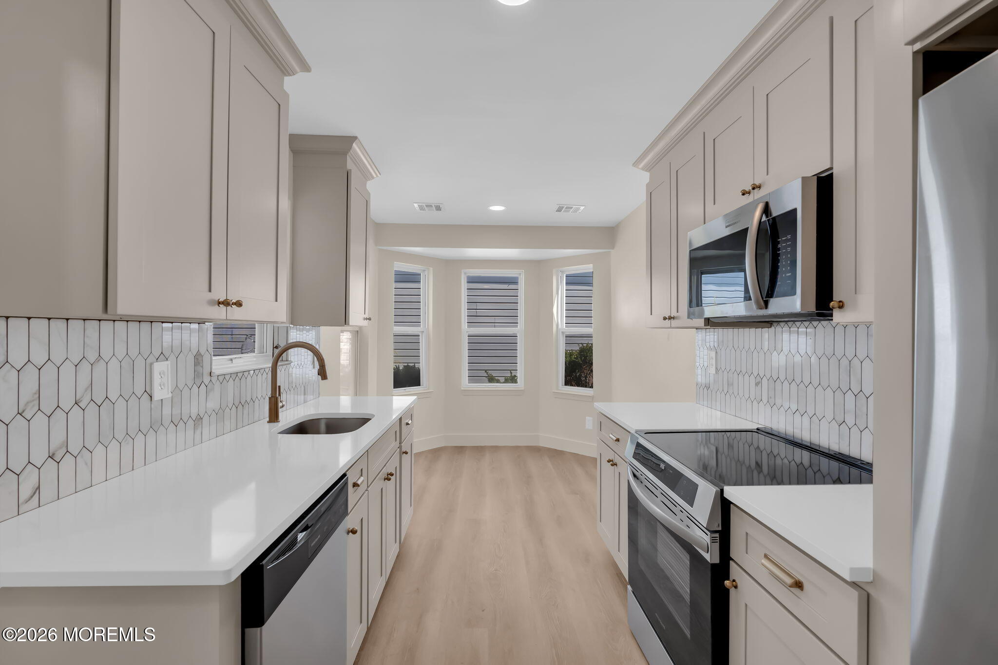 136 Longwood Drive Manahawkin NJ 08050