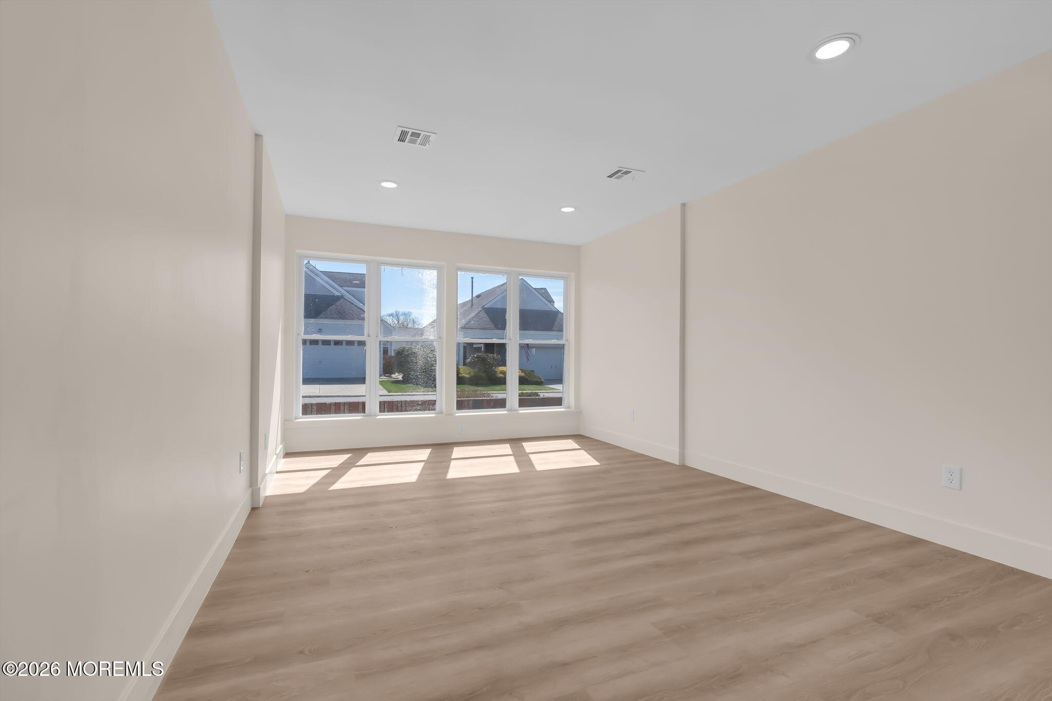 136 Longwood Drive Manahawkin NJ 08050