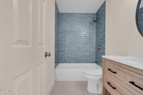 136 Longwood Drive Manahawkin NJ 08050