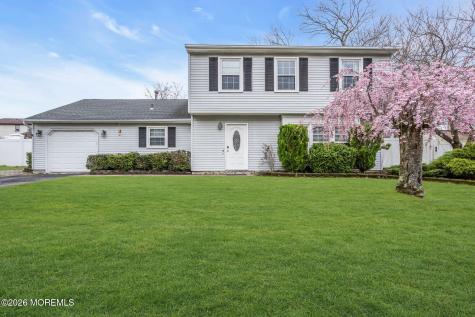 24 Eric Drive Howell NJ 07731