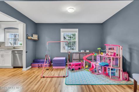 24 Eric Drive Howell NJ 07731