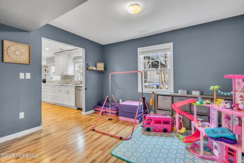 24 Eric Drive Howell NJ 07731