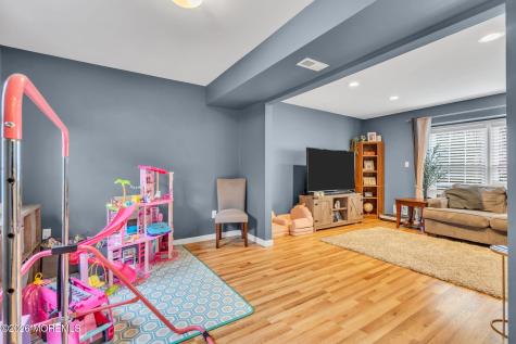 24 Eric Drive Howell NJ 07731
