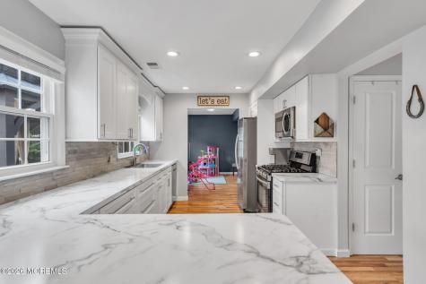 24 Eric Drive Howell NJ 07731