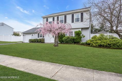 24 Eric Drive Howell NJ 07731