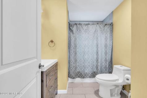 24 Eric Drive Howell NJ 07731