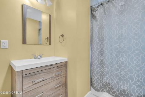 24 Eric Drive Howell NJ 07731