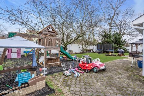 24 Eric Drive Howell NJ 07731