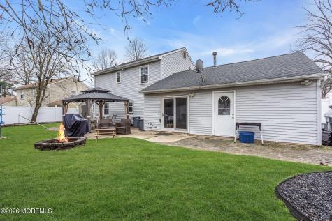 24 Eric Drive Howell NJ 07731