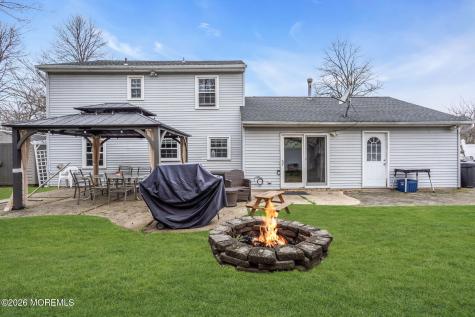 24 Eric Drive Howell NJ 07731