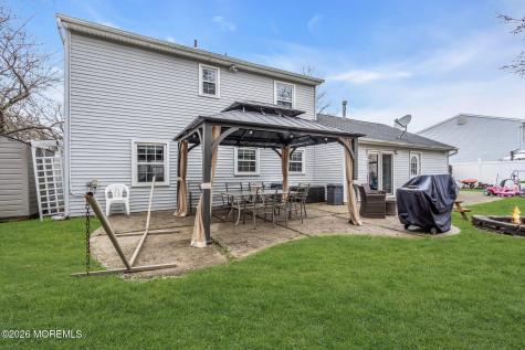 24 Eric Drive Howell NJ 07731