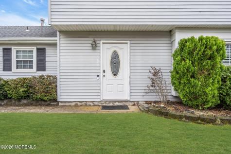24 Eric Drive Howell NJ 07731