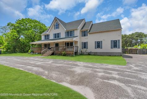1476 E Spruce Street Lakewood NJ 08701