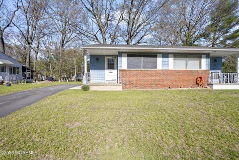 17 Michigan Avenue Whiting NJ 08759