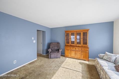 17 Michigan Avenue Whiting NJ 08759