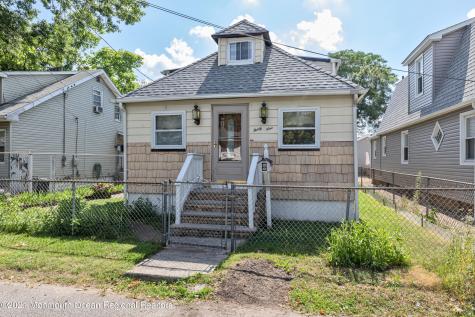 39 Lincoln Court Keansburg NJ 07734