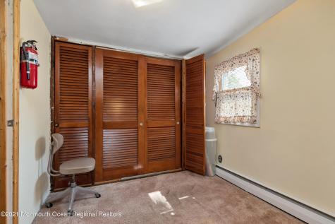 39 Lincoln Court Keansburg NJ 07734